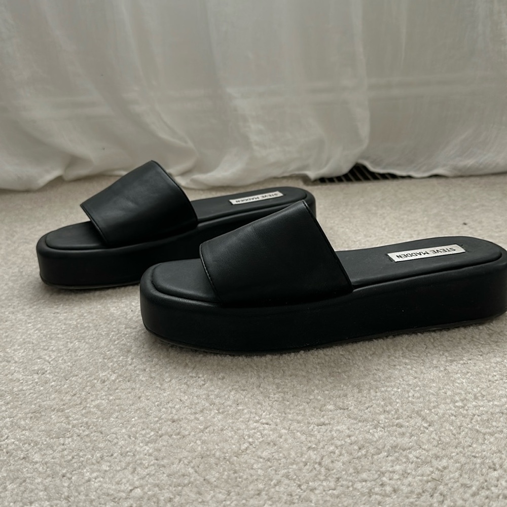 Beach Black Platform Slide Steve Madden